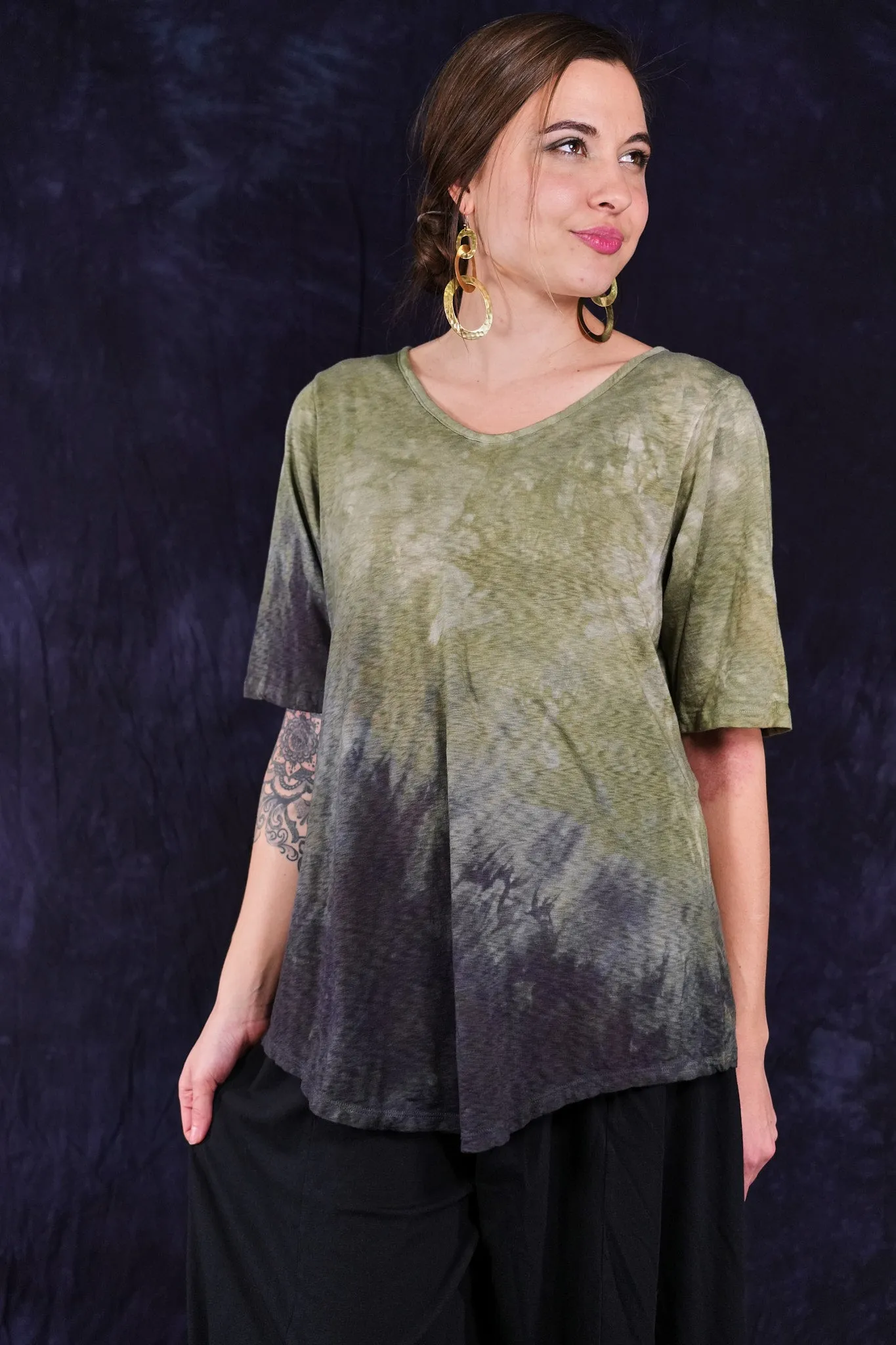 1211HD Lightweight Layer Tee Sedge Grass Charcoal