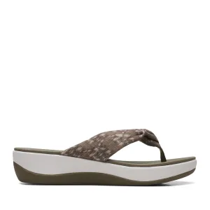 Clarks Women's Arla Glison Olive Interest