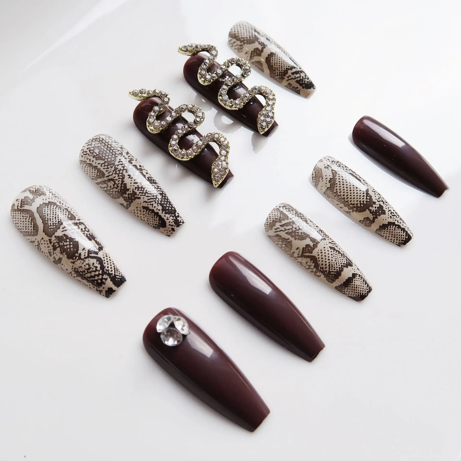 Coffin luxury snake set