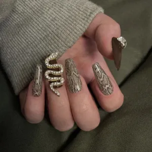 Coffin luxury snake set