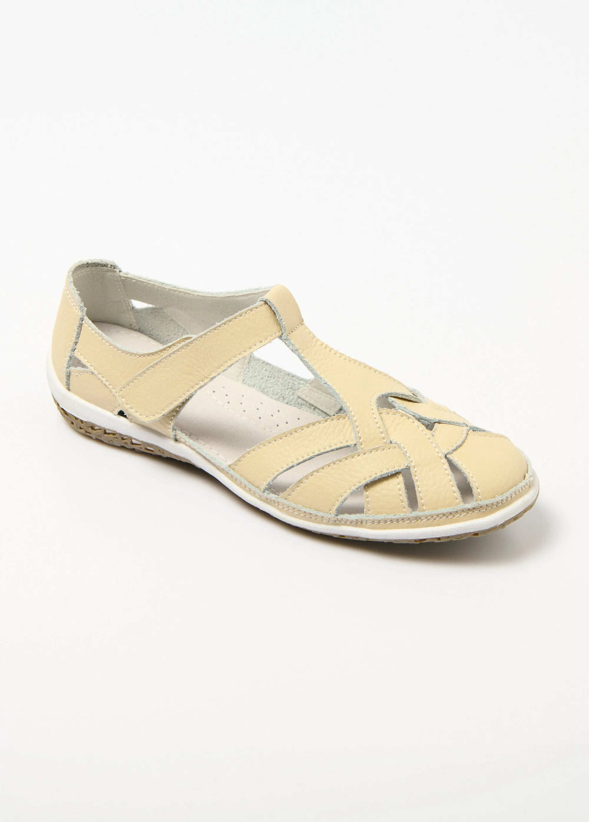 Comfort width summer sandals