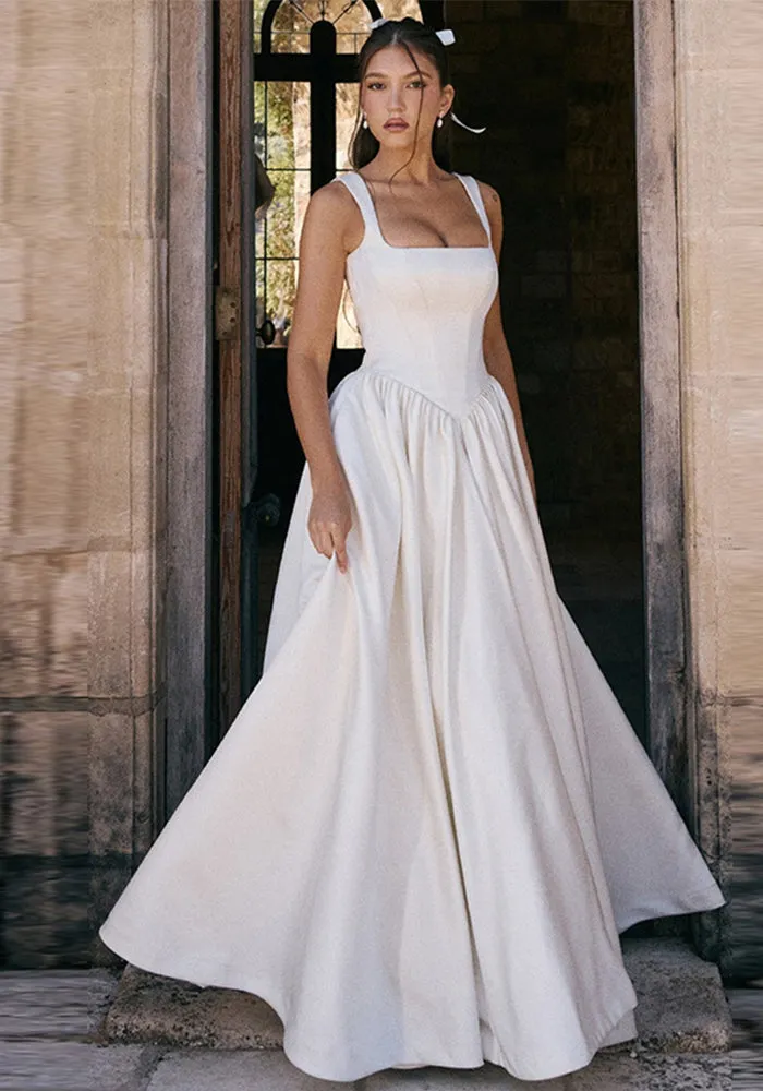 Graceful Full-Length Solid Maxi Dress with Timeless Elegance