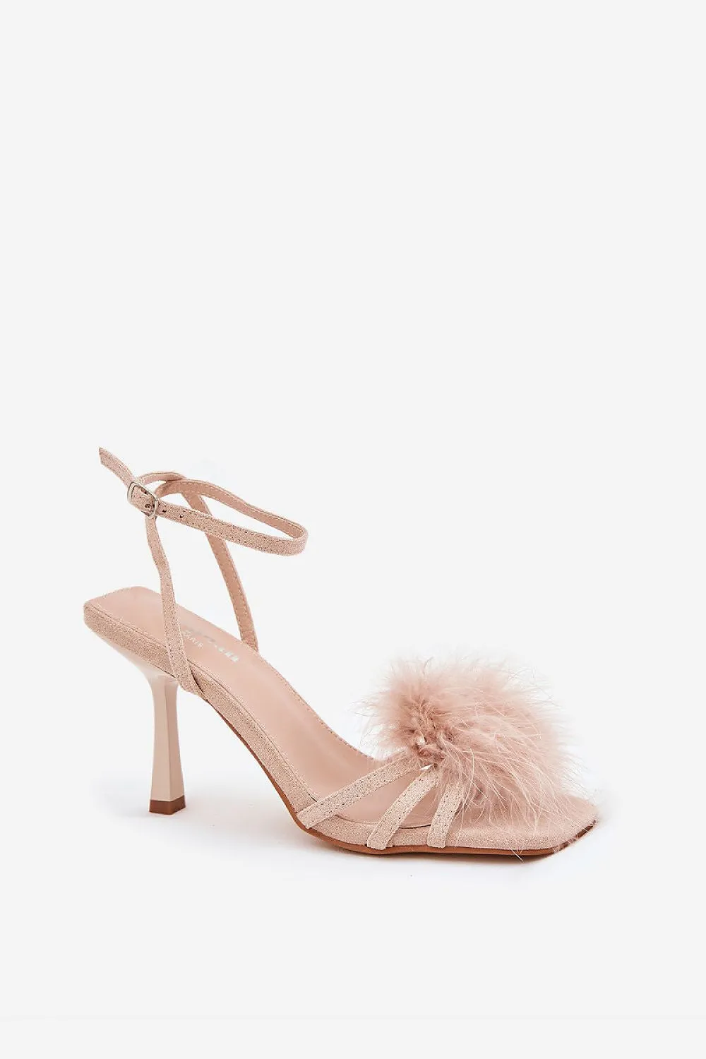 Heel sandals Step in style