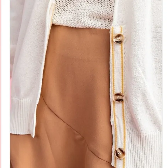 🤍LIGHTWEIGHT KNIT BUTTON DETAILED CARDIGAN