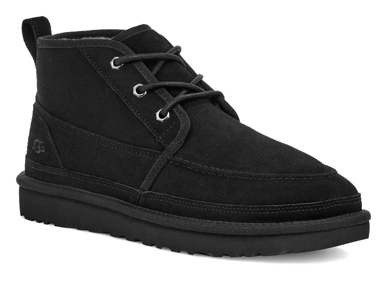 Men’s UGG Neumel Moc – A Classic Chukka with Moccasin-Inspired Style