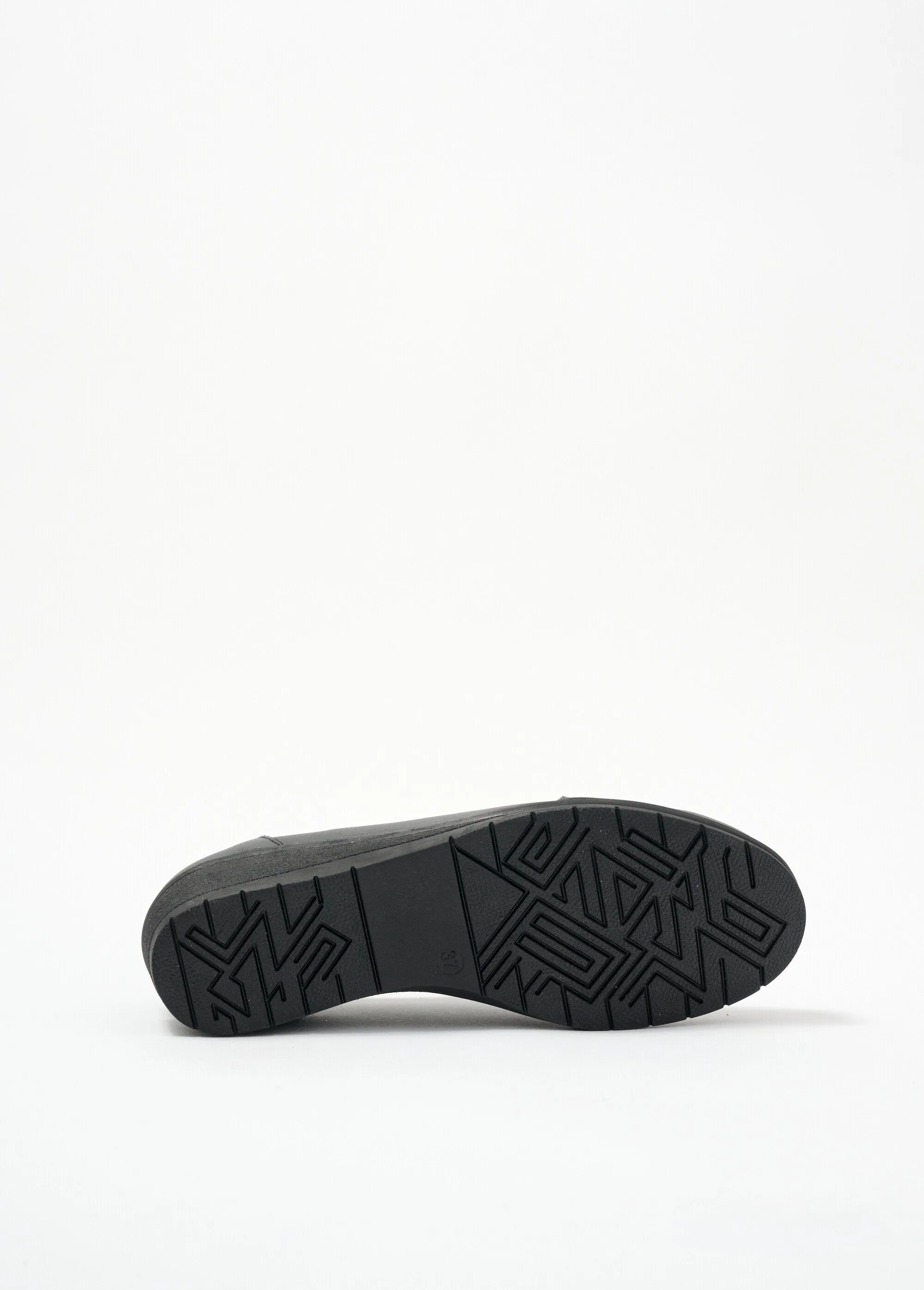Soft, elasticated comfort loafers