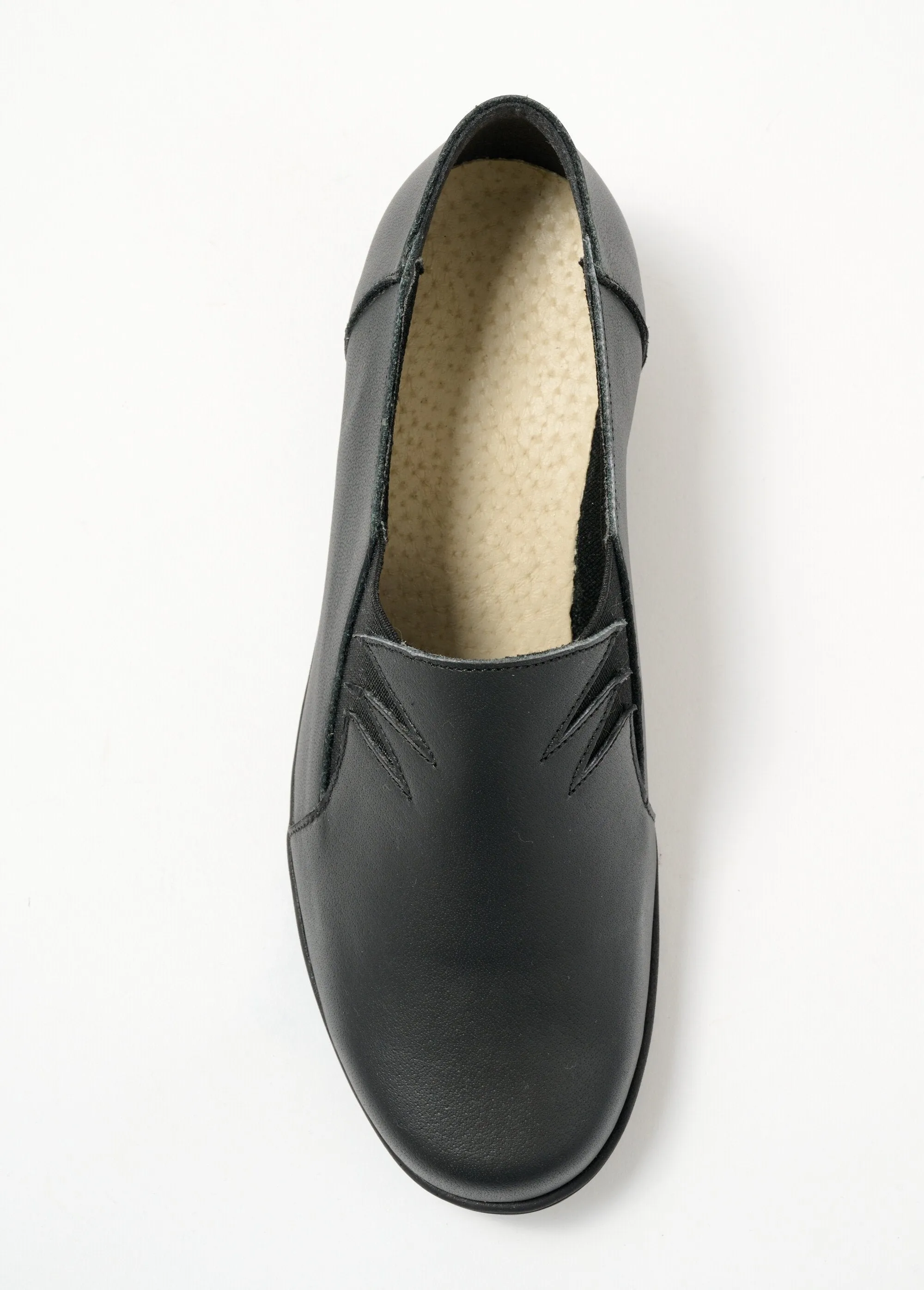Soft, elasticated comfort loafers