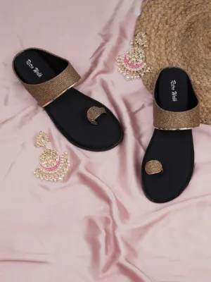 Textured Retro One Toe Flats