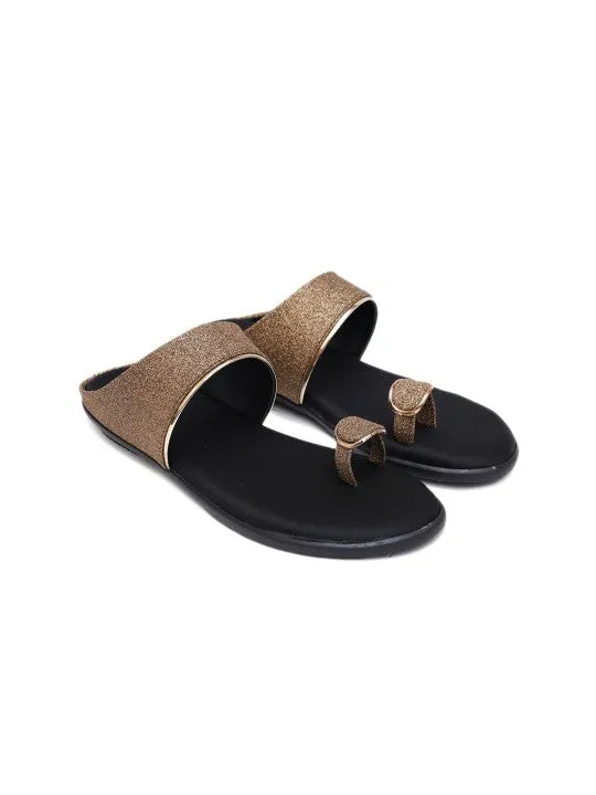 Textured Retro One Toe Flats