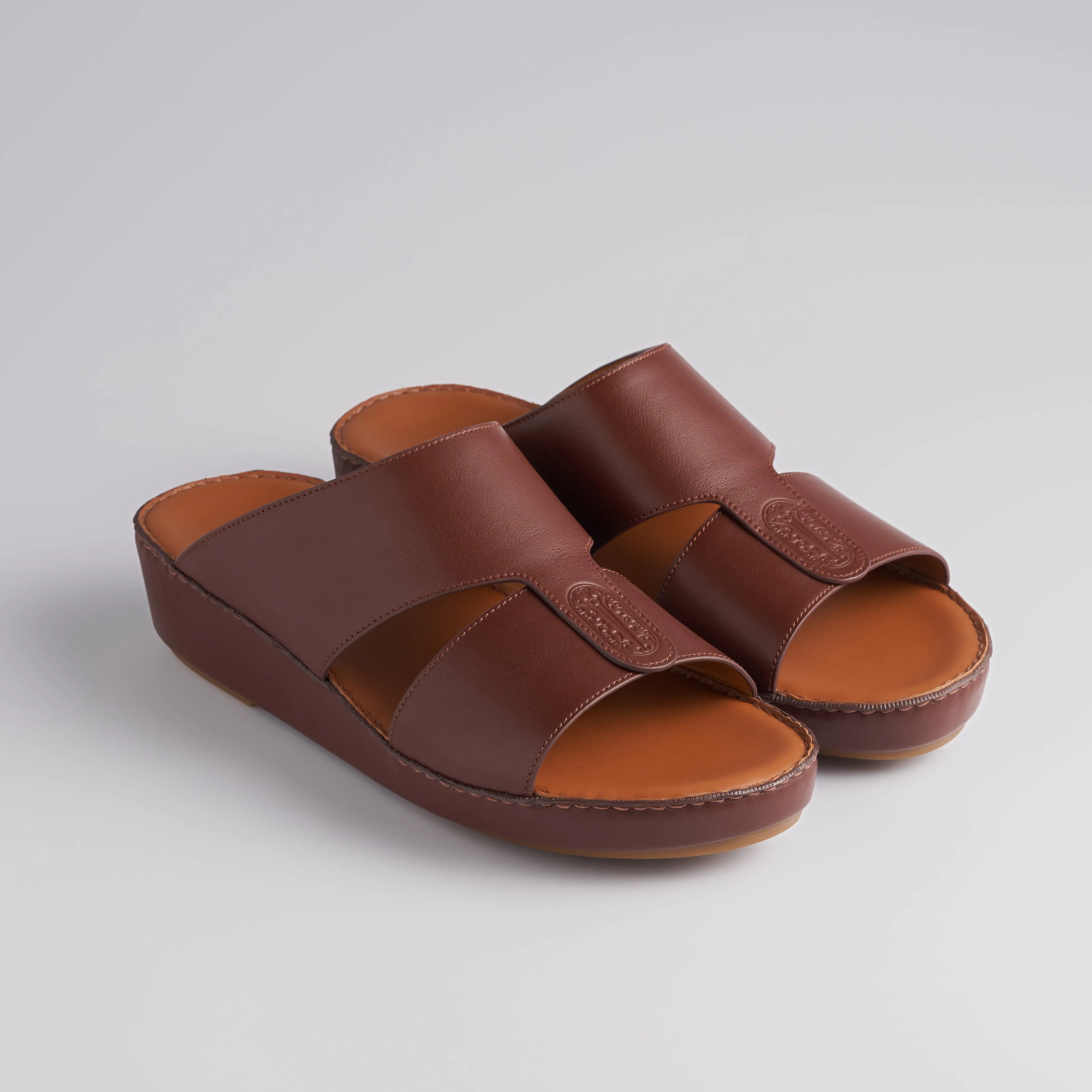 The Classic Minimal - Red Brown Nappa