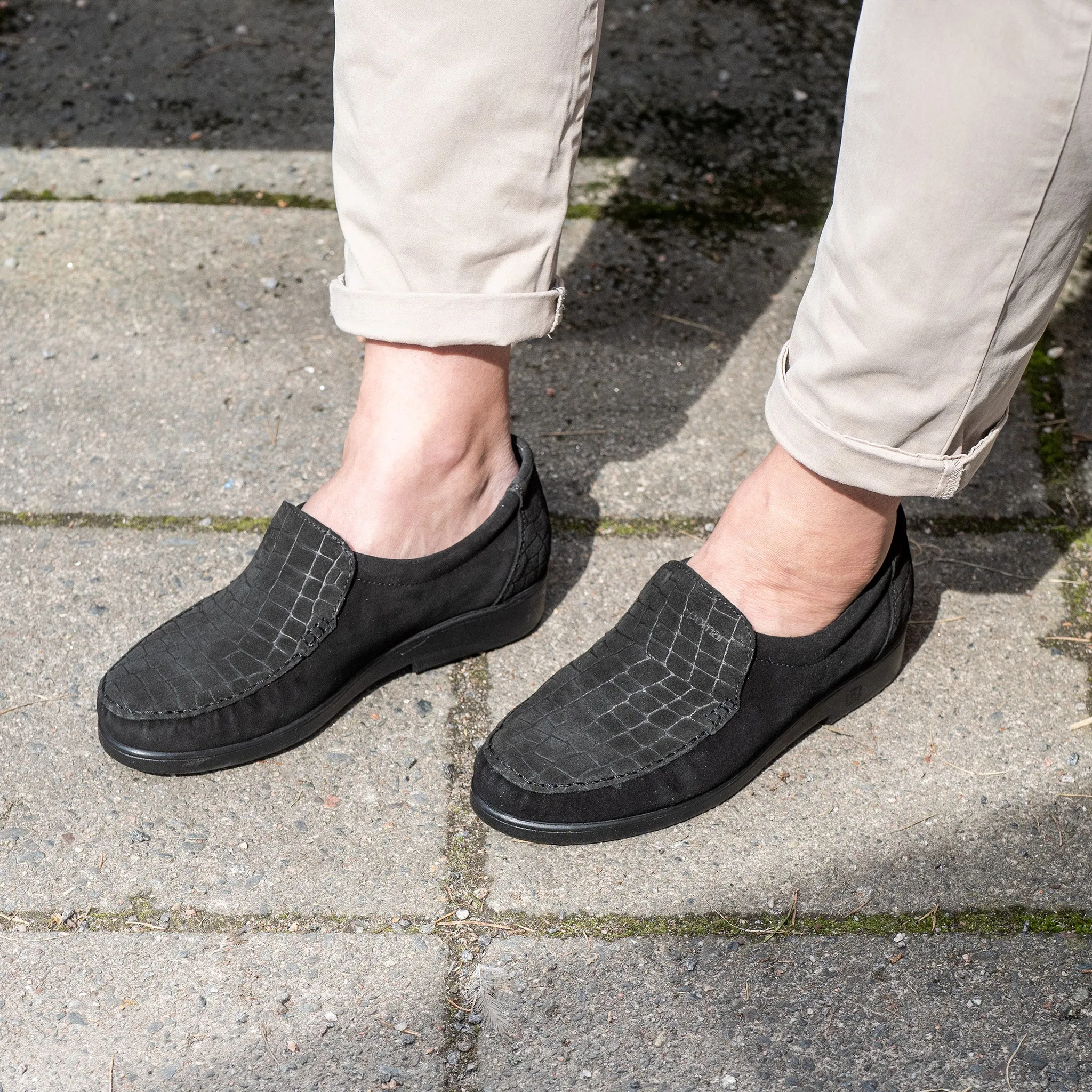 TOPI Men’s Limited-Edition loafers