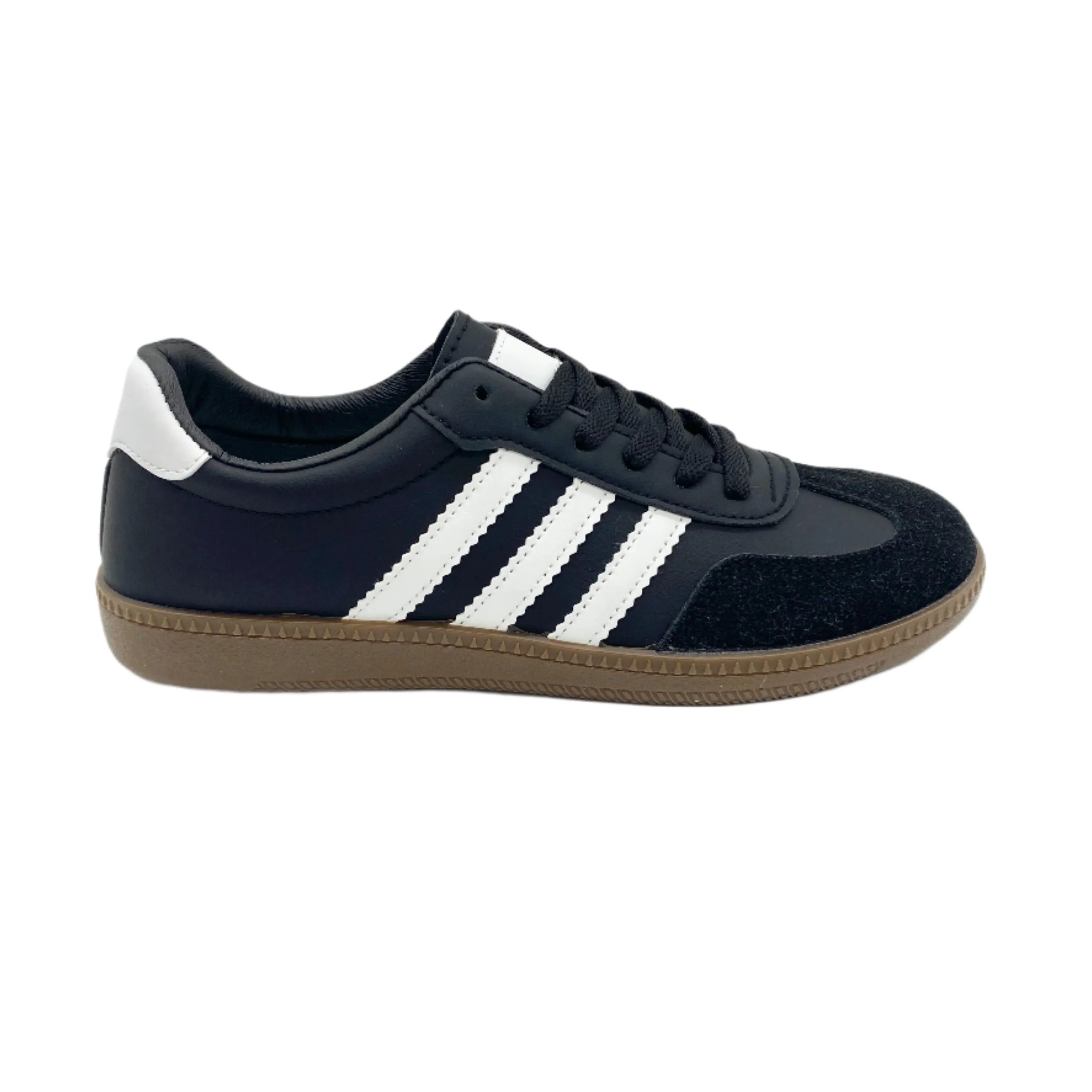 White stripe sneaker
