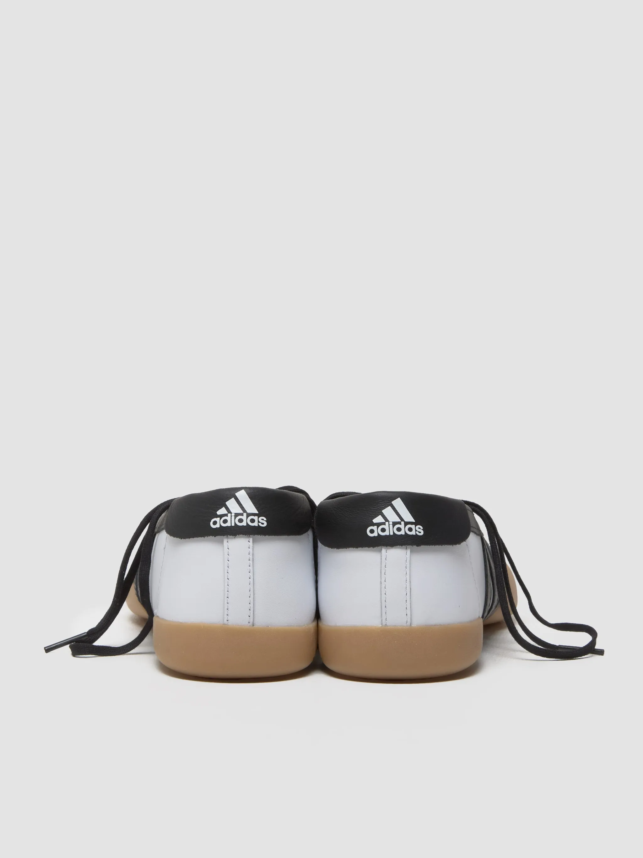 WMNS Taekwondo Mei Ballet Sneaker in Cloud White & Core Black