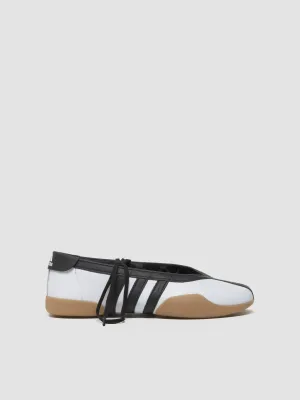 WMNS Taekwondo Mei Ballet Sneaker in Cloud White & Core Black